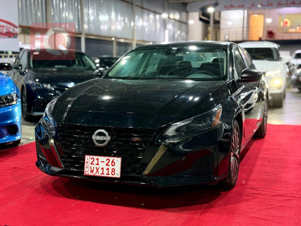 نيسان ألتيما